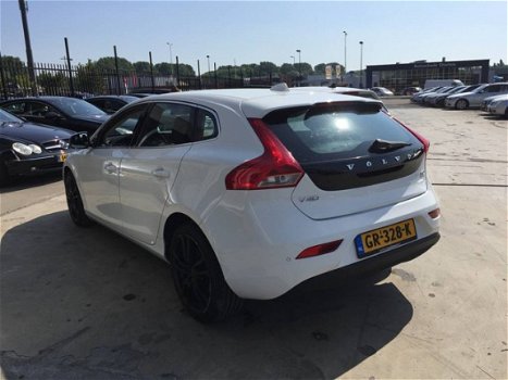 Volvo V40 - 1.6 D2 - 1