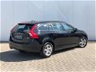 Volvo V60 - D3 Aut. Business, Xenon, Navi, Roofrails, Verw. Voorruit - 1 - Thumbnail