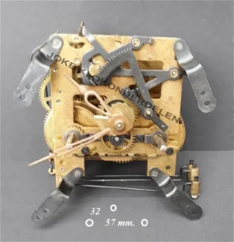 === Pendule uurwerk = Schatz = gebruikt === 40492 - 1