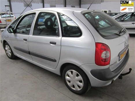 Citroën Xsara Picasso - 1.6i NAVI, AIRCO, BOEKJES, DEALERAUTO, NAP - 1