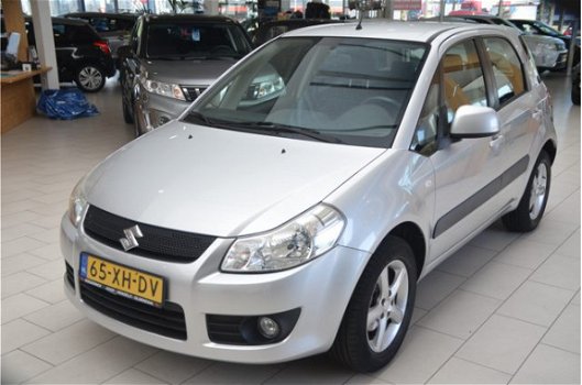 Suzuki SX4 - 1.6 Exclusive [TREKHAAK | AIRCO | STUURWIELBEDIENING] - 1