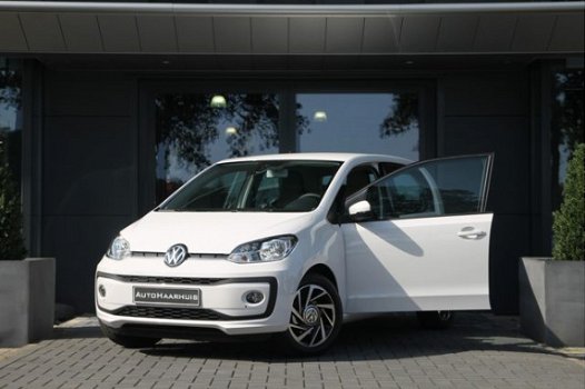 Volkswagen Up! - 1.0 BMT move up | € 2.000 voordeel | Airco | Cruise Control | Bluetooth | PDC | DAB - 1