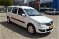 Dacia Logan MCV - 1.6 MPI Lauréate 6 Drs I Airco I Trekhaak I Dealer onderhouden I Nwe APK - 1 - Thumbnail