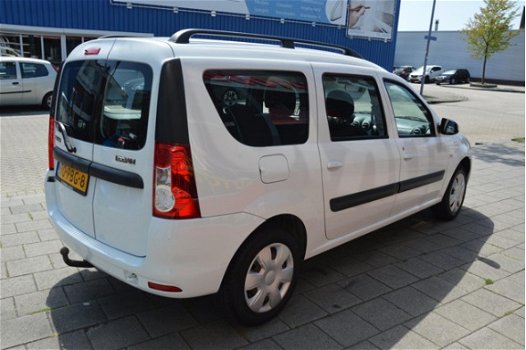 Dacia Logan MCV - 1.6 MPI Lauréate 6 Drs I Airco I Trekhaak I Dealer onderhouden I Nwe APK - 1