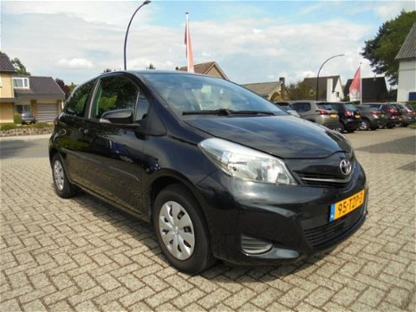 Toyota Yaris - 1.0 VVT-i Aspiration - 1