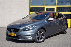 Volvo V40 - 2.0 D2 R-Design Business BJ2015 Navi | Clima | Cruise | 16'' LMV | PDC