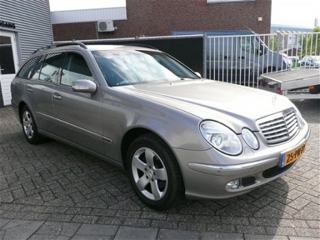 Mercedes-Benz E-klasse Combi - 2.6 E240 AUT Elegance - 1