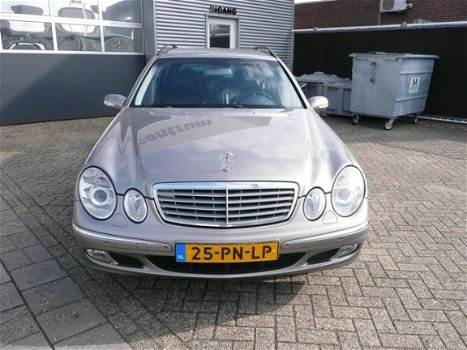 Mercedes-Benz E-klasse Combi - 2.6 E240 AUT Elegance - 1