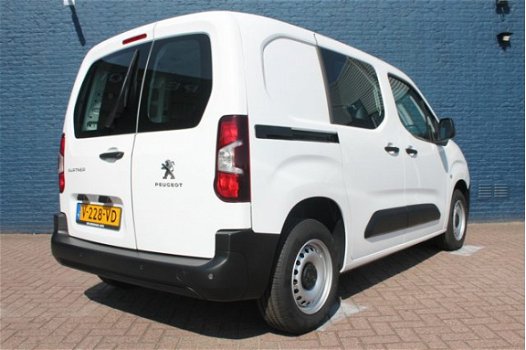 Peugeot Partner - GB Premium BlueHDi 100pk | Navigatie | Parkeersenoren | Schuifdeur - 1