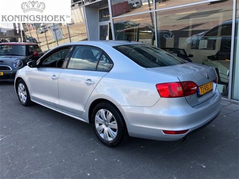 Volkswagen Jetta - 1.2 TSI Trendline - 1