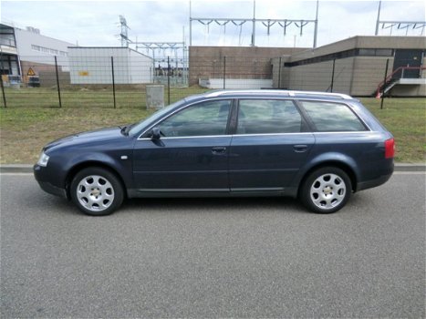 Audi A6 Avant - 2.4 Exclusive MT - 1