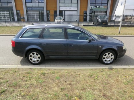 Audi A6 Avant - 2.4 Exclusive MT - 1