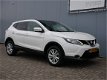 Nissan Qashqai - 1.5 dCi Connect Edition Navigatie/Camera/Panoramadak - 1 - Thumbnail