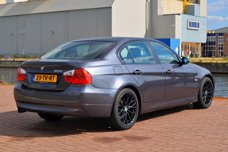 BMW 3-serie - 320i High Executive 18" M3 Velgen|Uitlaatklep
