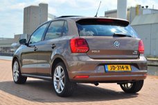 Volkswagen Polo - 1.2 TSI Highline 140PK|Panorama|Front Assist