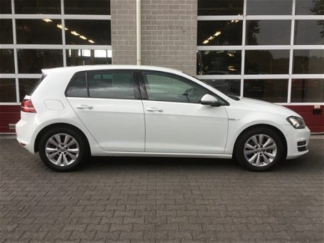 Volkswagen Golf - 1.6 TDI Highline BlueMotion | NIEUW STAAT | XENON | NAVI | CLIMA | - 1