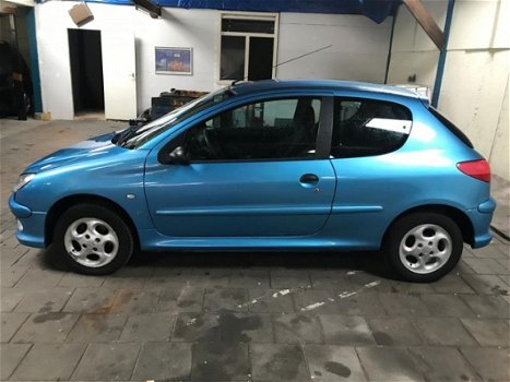 Peugeot 206 - 1.4 XT Met APK - 1