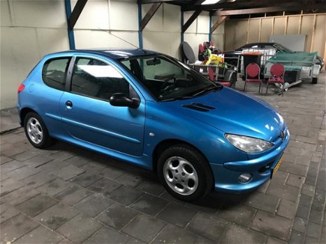 Peugeot 206 - 1.4 XT Met APK - 1