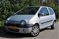 Renault Twingo - 1.2-16V /AUTOMAAT/AIRCO/CENTRALE VERGRENDELING - 1 - Thumbnail