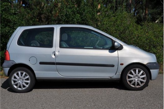 Renault Twingo - 1.2-16V /AUTOMAAT/AIRCO/CENTRALE VERGRENDELING - 1