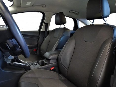 Ford Focus - 1.6 TI-VCT First Edition | Stoelverwarming | Cruise | Airco | Half Leder - 1