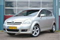 Toyota Corolla Verso - 2.2 D-4D Luna - 1 - Thumbnail