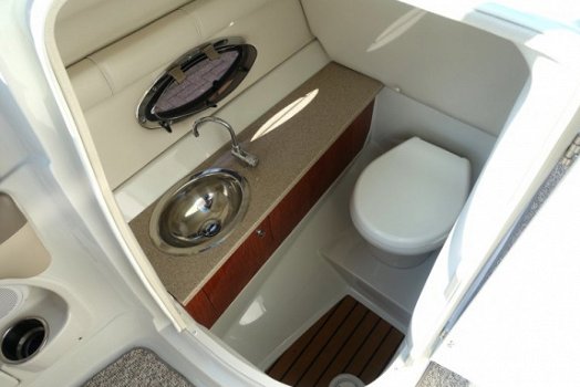 Crownline E6 Bowrider (322uur) - 7