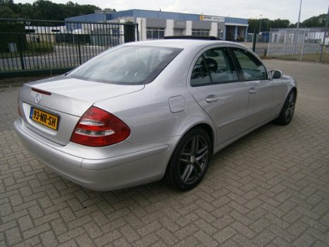 Mercedes-Benz E-klasse - 220 CDI Classic CLIMA CONTROL -LICHTMETAAL VELGEN 231723 KM - 1