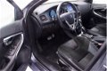 Volvo V40 - Euro6 D4 Aut. R-Design Navigatie 190pk - 1 - Thumbnail