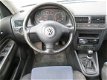 Volkswagen Golf - Highline 1.8I 5V Highline - 1 - Thumbnail