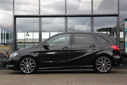 Mercedes-Benz B-klasse - 180 AMBITION , Navigatie, Leder, Automaat, 38.067 KM - 1