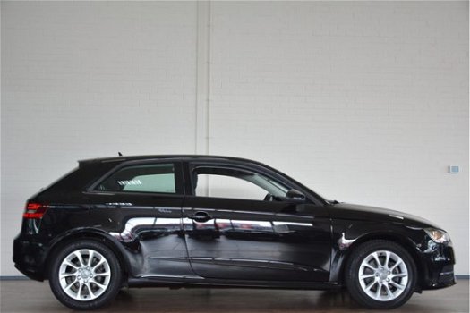 Audi A3 Sportback - 1.6 TDI ultra Attraction Pro Line plus NAVI / CLIMA / LMV / CRUISE / PDC / ELEK. - 1