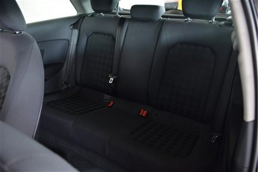 Audi A3 Sportback - 1.6 TDI ultra Attraction Pro Line plus NAVI / CLIMA / LMV / CRUISE / PDC / ELEK. - 1