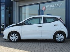 Toyota Aygo - 1.0 VVT-i x-now 5-Deurs / Led / Airconditioning