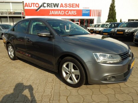 Volkswagen Jetta - 1.2 TSI Comfort Executive Line / Navi / Clima / Cruise - 1