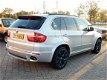 BMW X5 - 3.0SD HIGH EXE / 286 PK / M-PAKKET / 7 PERS/ PANORAMA / XENON / AUT - 1 - Thumbnail