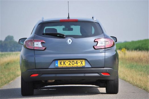Renault Mégane Estate - 1.5 dCi Limited - Lage KM Navi/Bluetooth/Keyless - 1