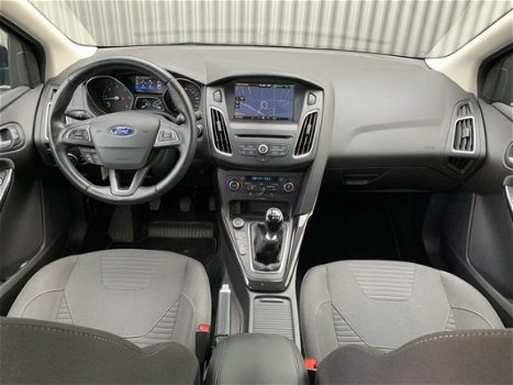 Ford Focus Wagon - 1.5 TDCI NAVI PARK-ASSIST ECC PDC LMV CHROOM - 1