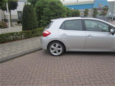 Toyota Auris - 1.8 Full Hybrid Dynamic Business