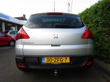 Peugeot 3008 - 1.6 VTi ST 120 PK - Navigatie - Trekhaak - 1