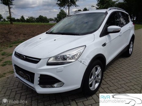 Ford Kuga - 1.6 Titanium CRUISE / NAVI / PDC - 1