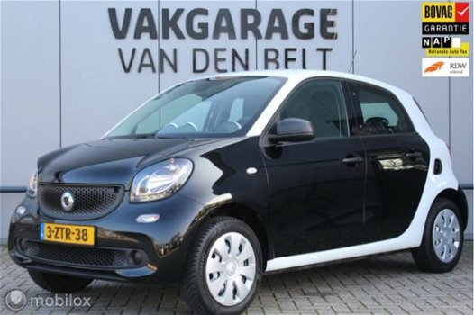 Smart Forfour - - 1.0 Essential Edition Airco Clima Cruise Telefoon - 1