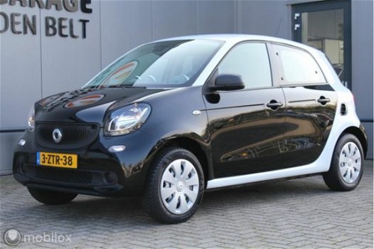 Smart Forfour - - 1.0 Essential Edition Airco Clima Cruise Telefoon - 1