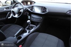 Peugeot 308 SW - - 1.6 BlueHDI Blue Lease Pack Navigatie Clima Pdc Cruise Telefoon Privacyy glass