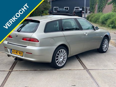 Alfa Romeo 156 Sportwagon - 2.0 JTS Dis.LederBekleding/Clima/Trekhaak - 1