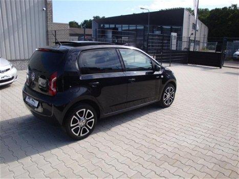 Volkswagen Up! - 1.0 groove up BlueMotion - 1