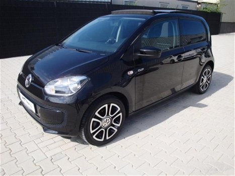 Volkswagen Up! - 1.0 groove up BlueMotion - 1