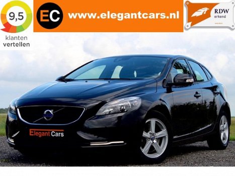 Volvo V40 - 2.0 D4 Momentum | Navigatie | Panoramadak | Mooi - 1