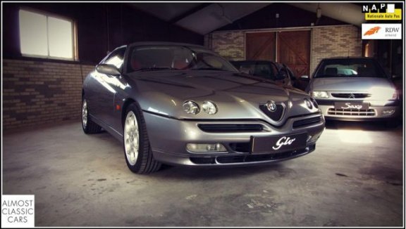 Alfa Romeo GTV - 3.0 24V V6 Busso - Ph2 - Momo Red - goede staat - 1