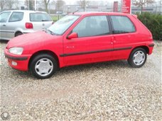 Peugeot 106 - - 1.1 Accent Select 2 nieuwe banden Apk 21-03-2020